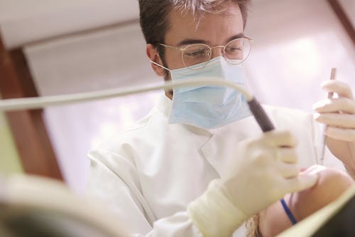 牙齒矯正器的作用是什么？