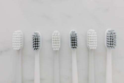 口腔潰瘍患者能洗牙嗎，會(huì)感染嗎？