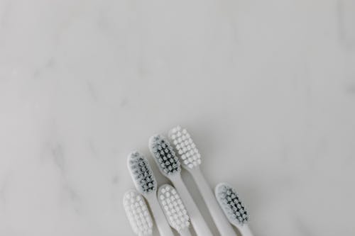 多發(fā)性口腔潰瘍是遺傳造成的嗎，產(chǎn)生原因？