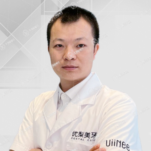 何桃輝