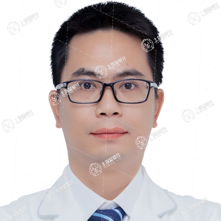 覃毅