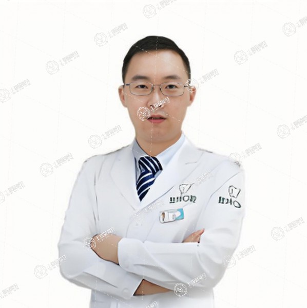 覃杰