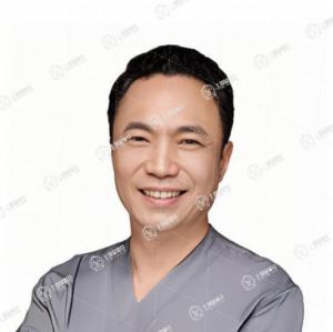 薛國(guó)初
