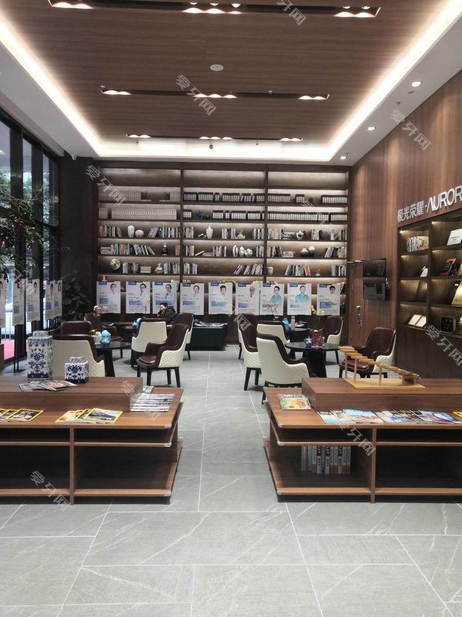 極光口腔·矯正種植中心(SM廣場(chǎng)店)