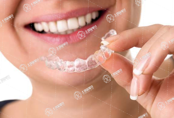 牙齒稀疏牙縫大怎么矯正