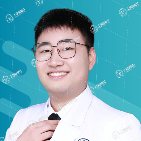 龐博