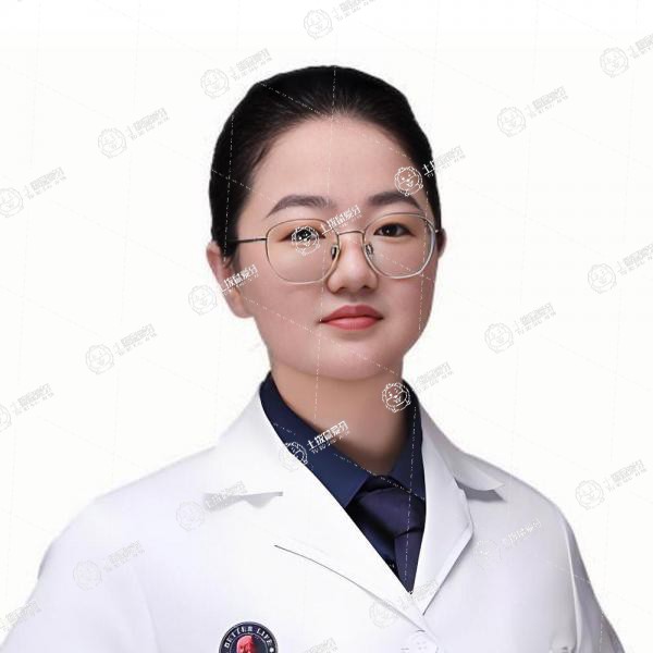 董英