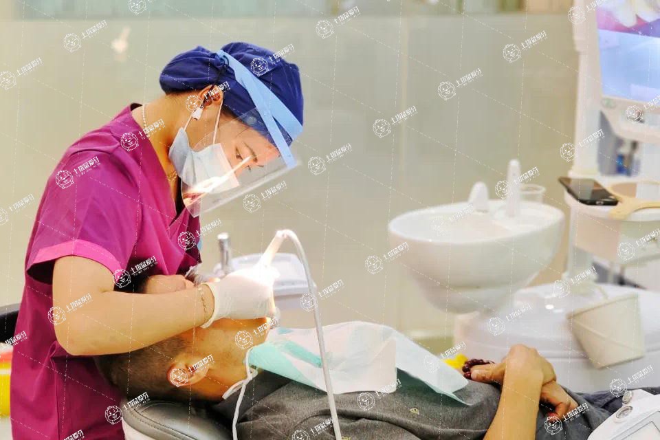 荊州咿呀口腔(雅新容華口腔醫(yī)院)