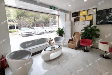 佛山國笑口腔彩虹店