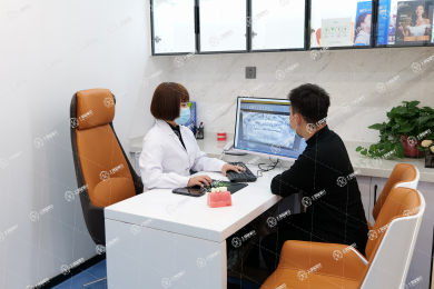 西安碑林優(yōu)創(chuàng)中?？谇婚T(mén)診